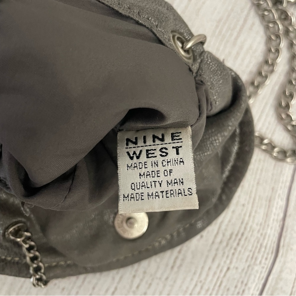 NINE WEST Women’s Crossbody Silver Grey Purse - Picture 4 of 7